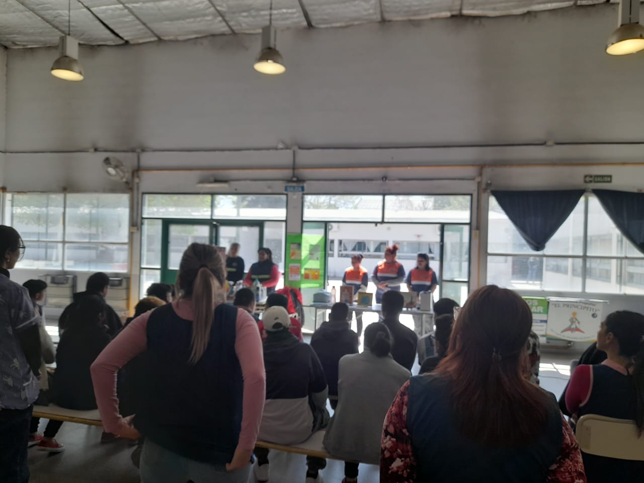Visita a la Escuela Especial N° 501 en Esteban Echeverría