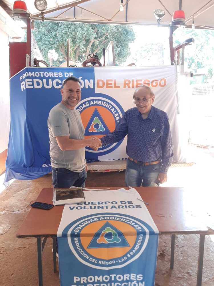 FACUNDO CELASCO FIRMA CONVENIO CON ASOCIACIÓN CIVIL DE POSADAS
