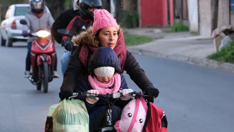 Alerta meteorológica roja por frío extremo, viento y nevadas para 75 localidades de Argentina