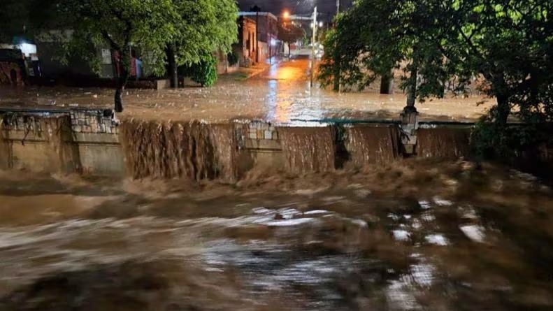 Cuenca Suquía. Con tecnología japonesa, avanzan en un sistema de alerta temprana de inundaciones